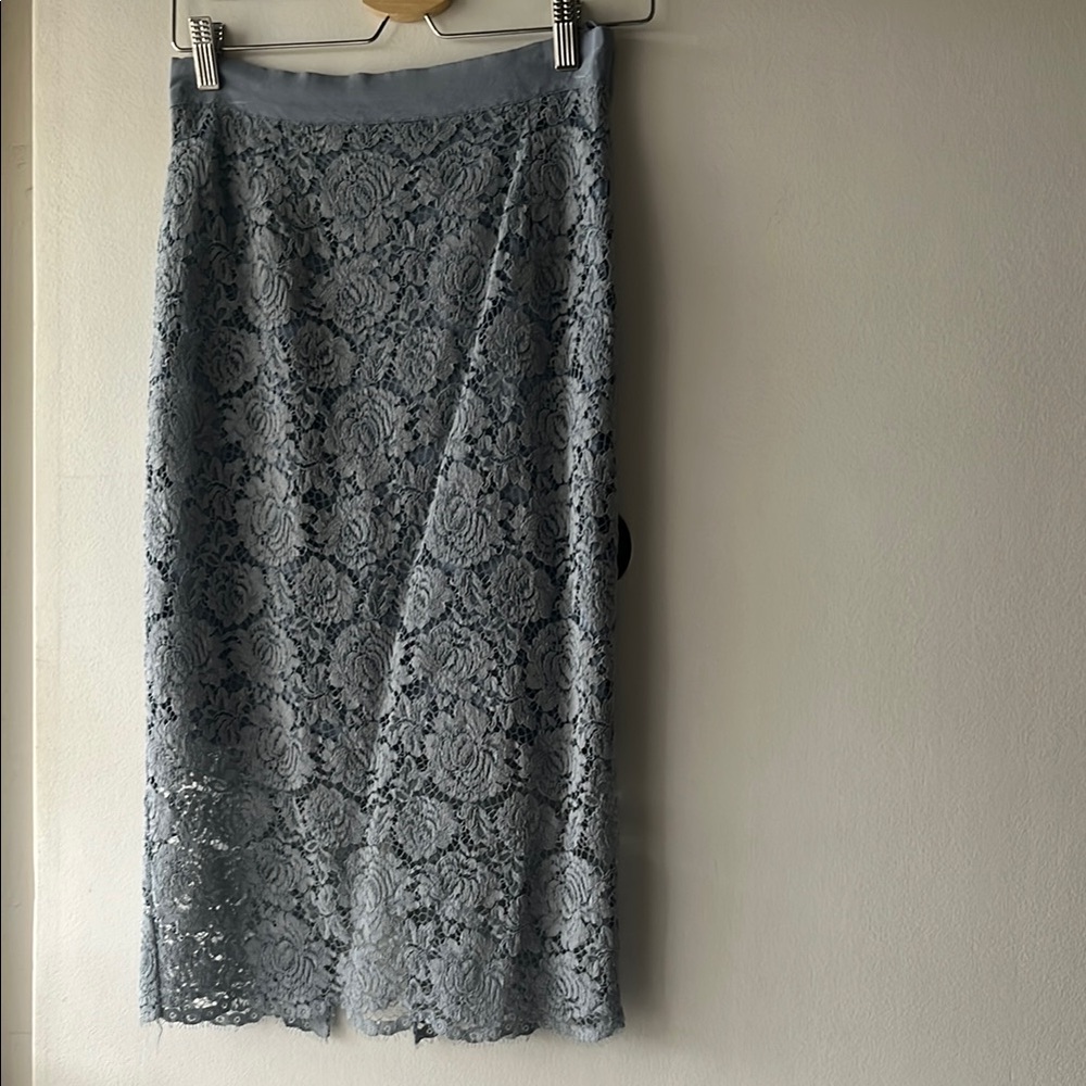 Elegant Lace Midi Skirt in Gray